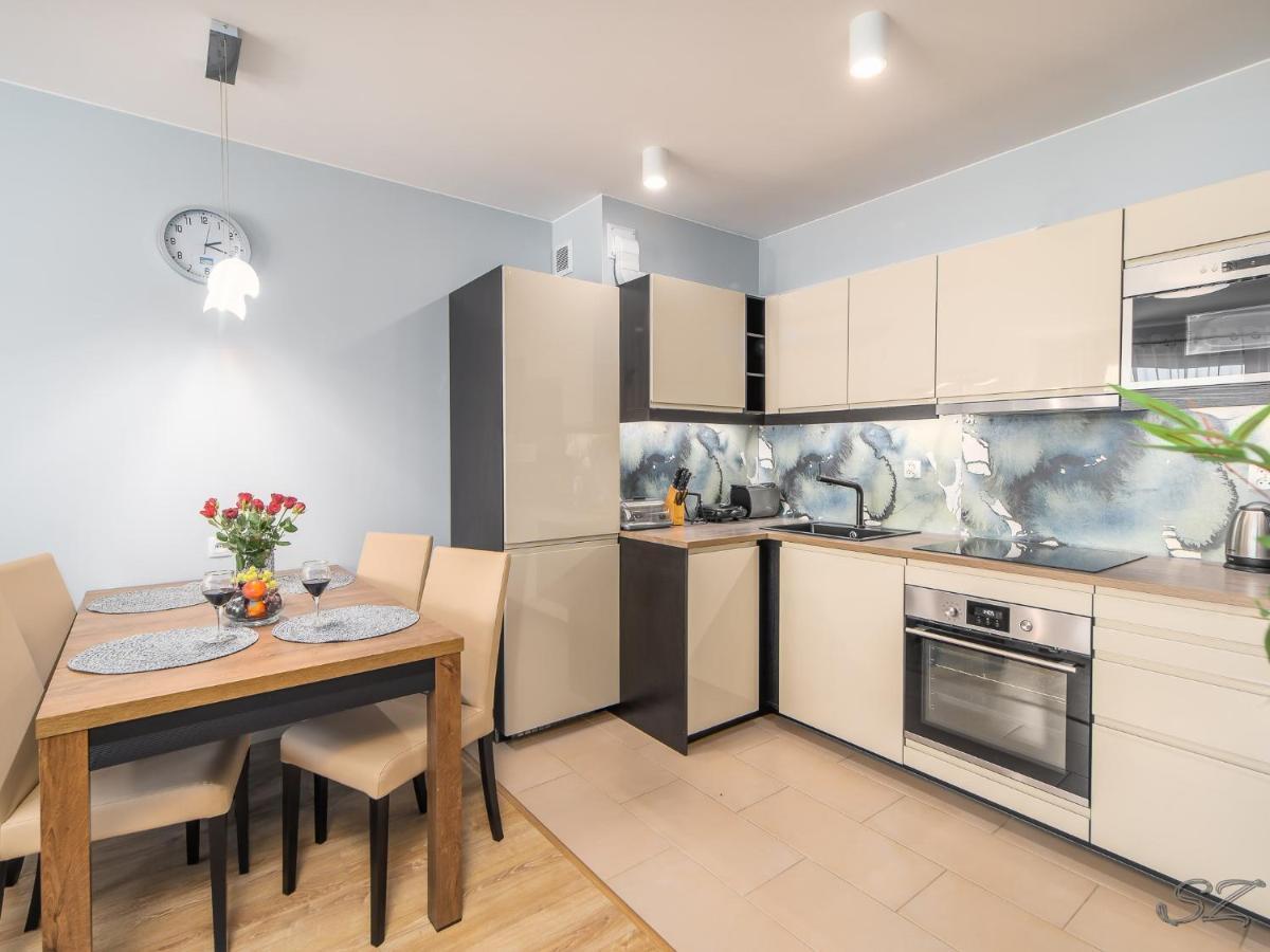 Blizej Morza 102 Z Prywatnym Garazem I Rowerami W Cenie Apartment Kolobrzeg Luaran gambar